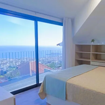 A View To Paradise - Spectacular Sea & Bay Views *